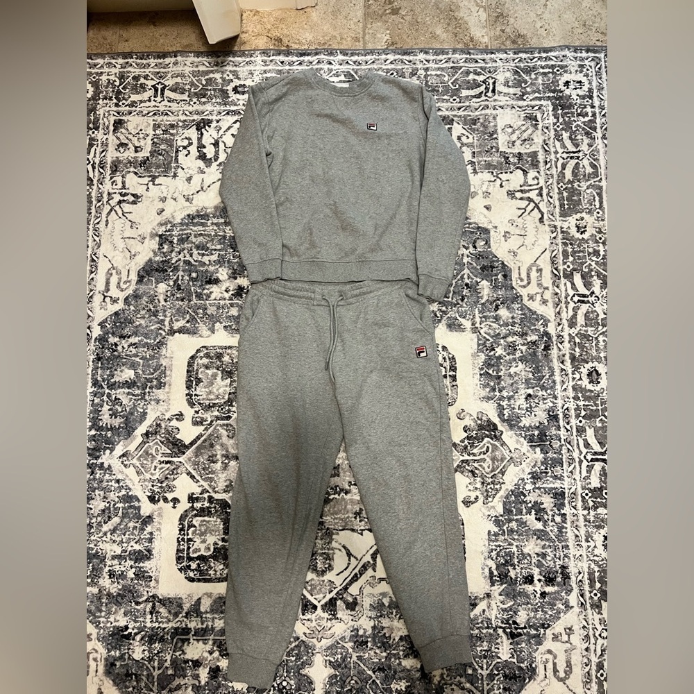 FILA Gray Sweatshirt & Joggers Set | Size M